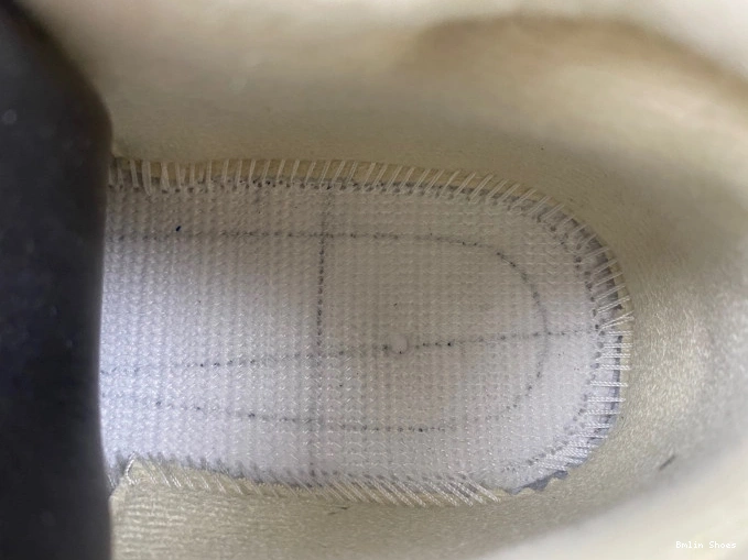 Bmlin TRAVIS CUT JORDAN THE X FZ8117-003 CHECK SCOTT 0702